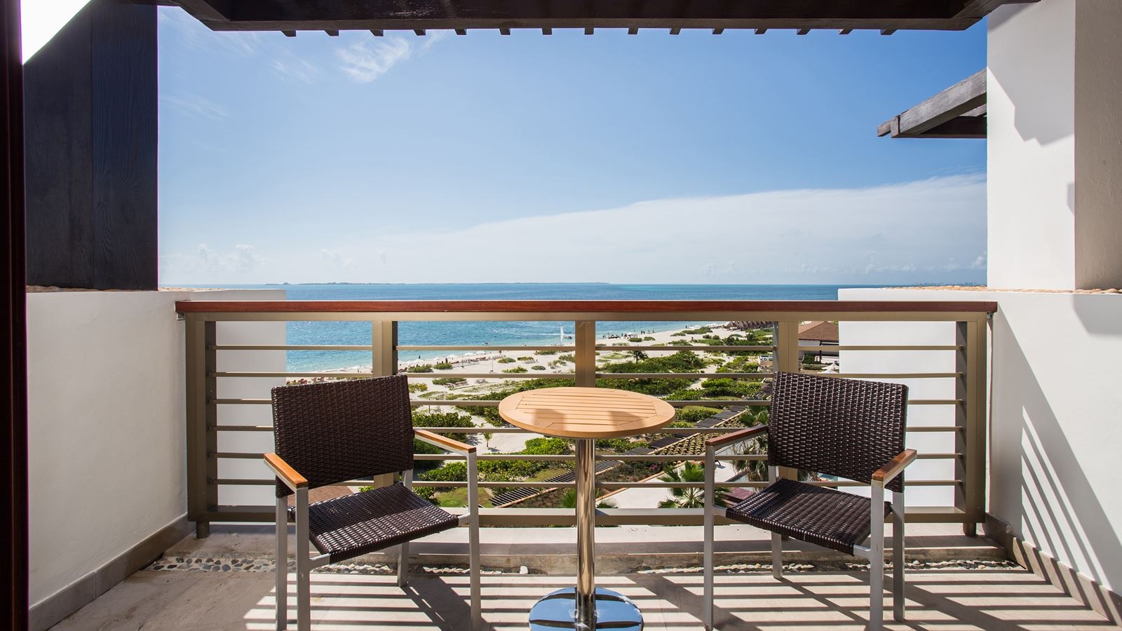 rooms-junior-suite-ocean-view