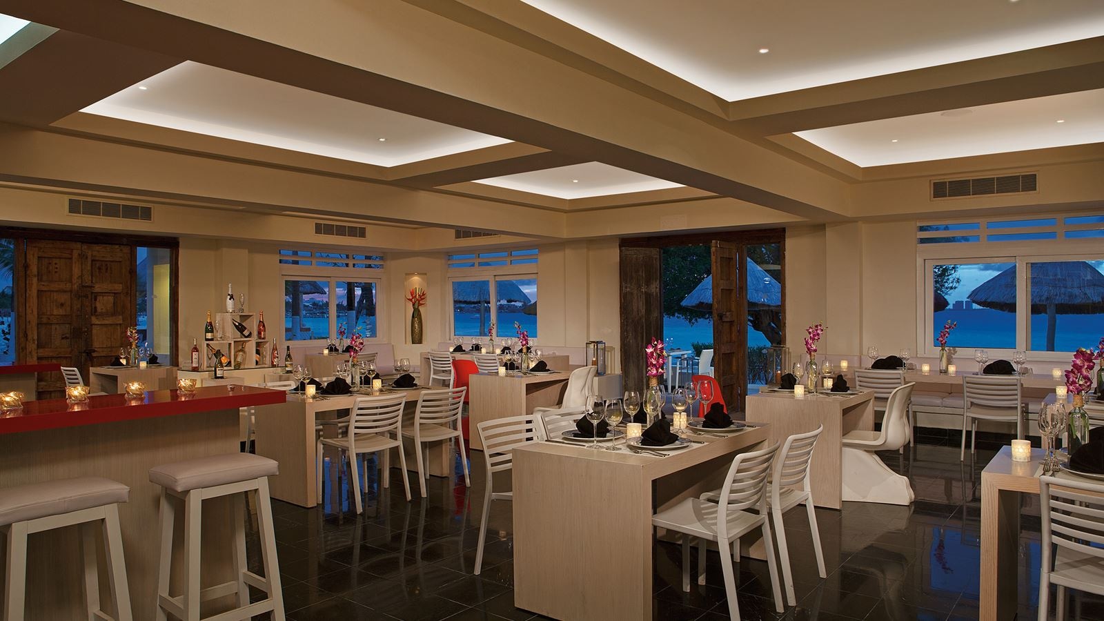 restaurants-waves--sands