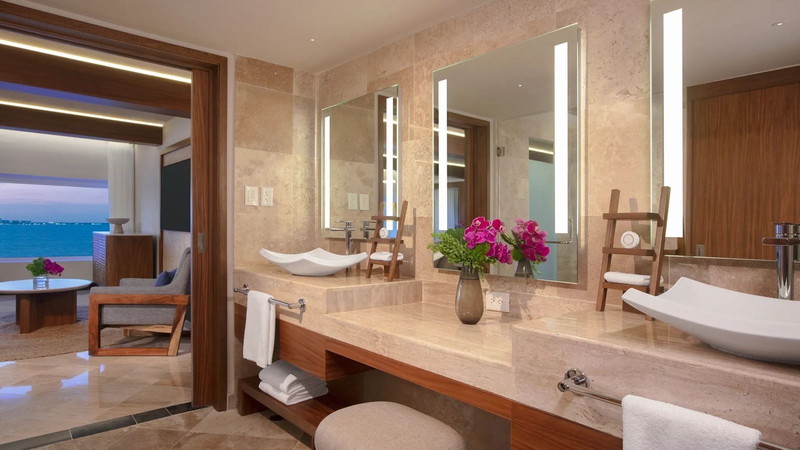 rooms-presidental-suite-adults-only-+18