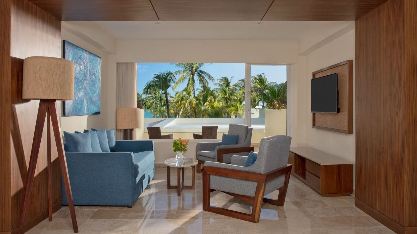 rooms-preferred-club-premium-junior-suite-tropical-view