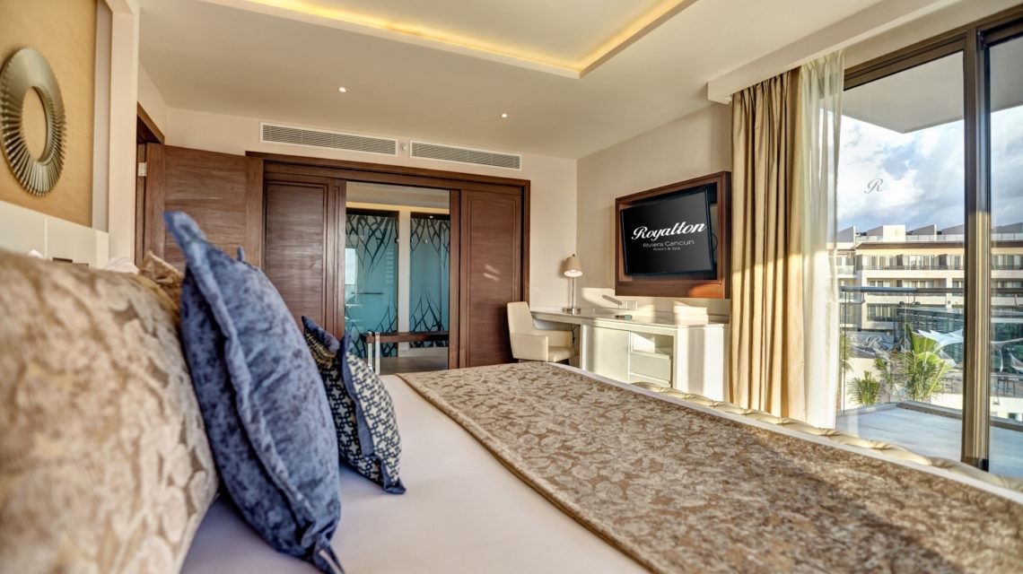 rooms-luxury-presidential-one-bedroom-suite-ocean-front-diamond-club