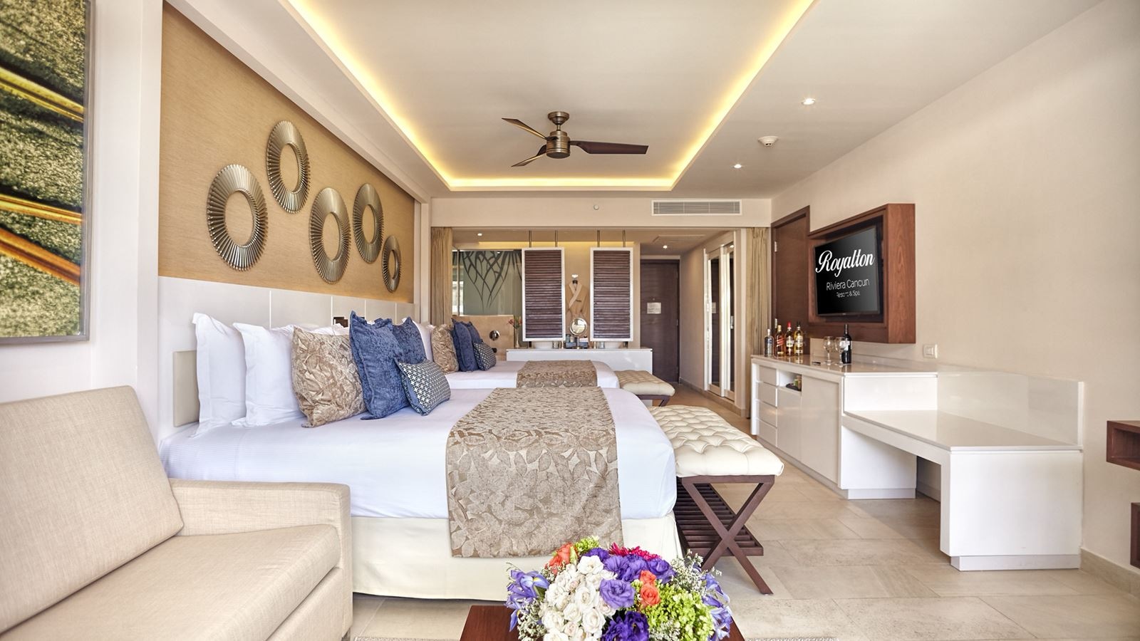 rooms-luxury-junior-suite-ocean-view-diamond-club