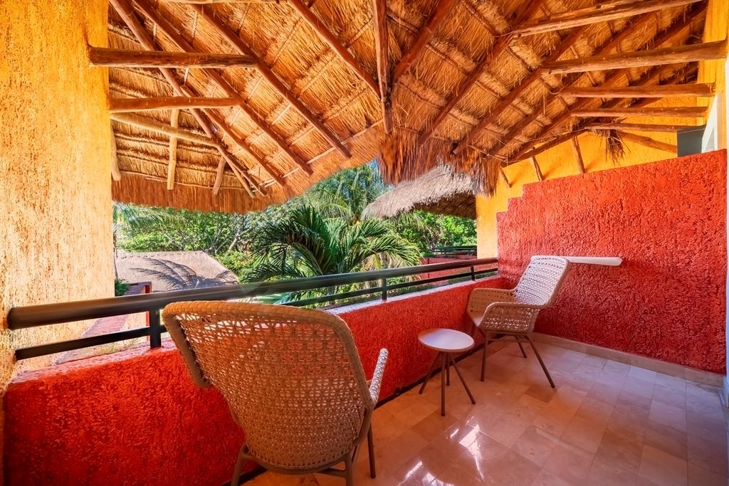 rooms-premium-tropical-view