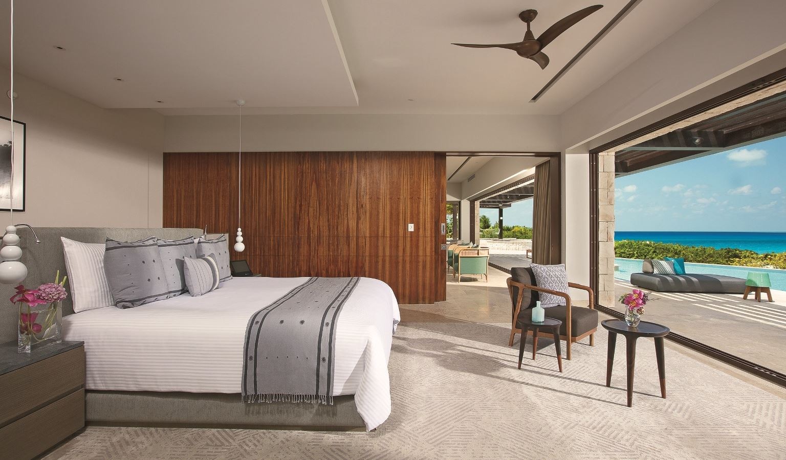rooms-preferred-club-presidential-suite-ocean-front