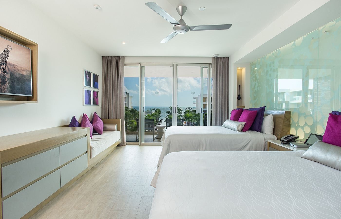 rooms-xcelerate-junior-suite-ocean-view
