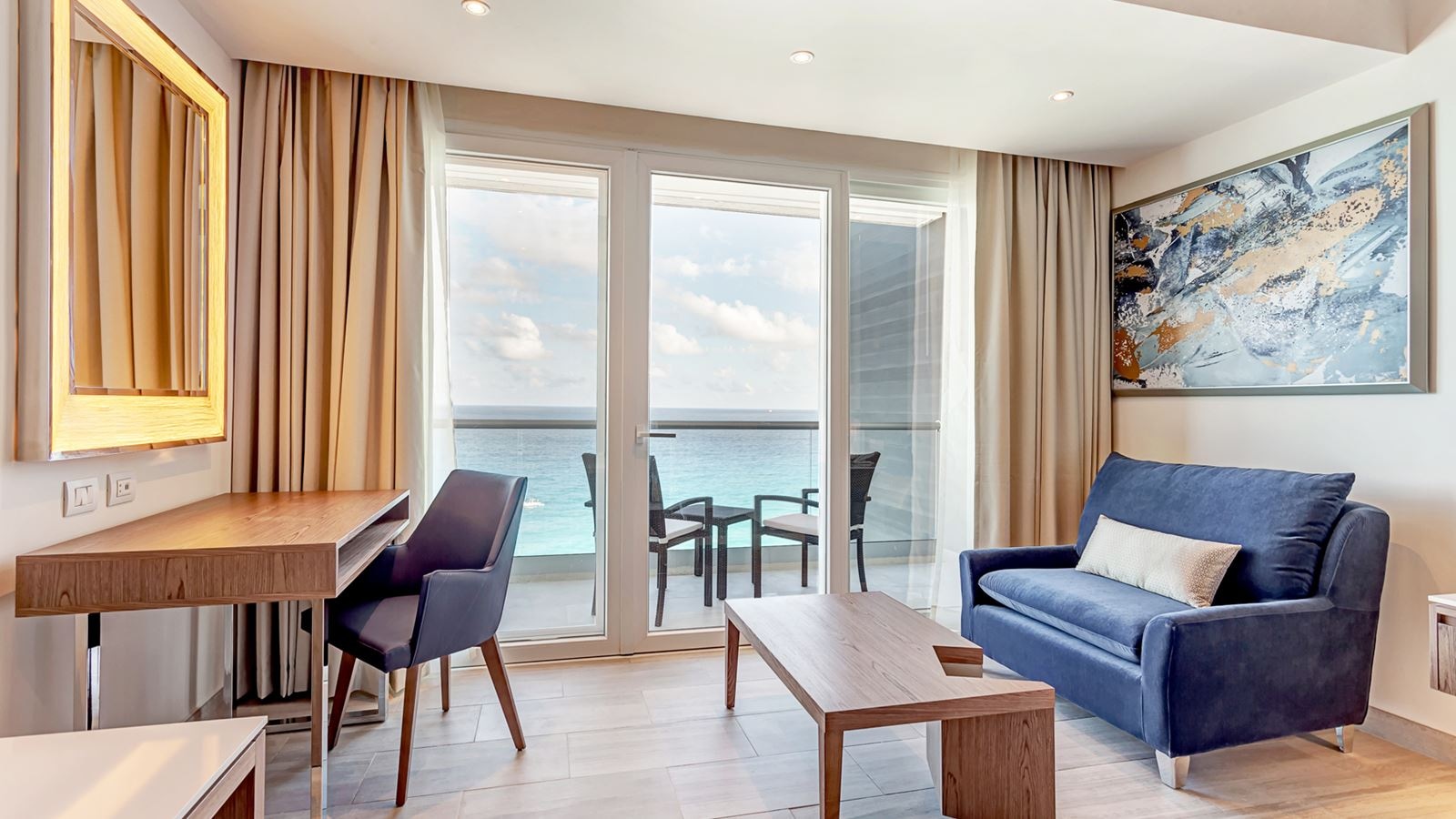 rooms-luxury-presidential-one-bedroom-suite-ocean-front