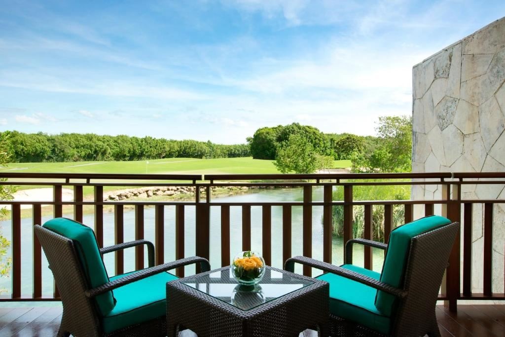 rooms-beach-area-double