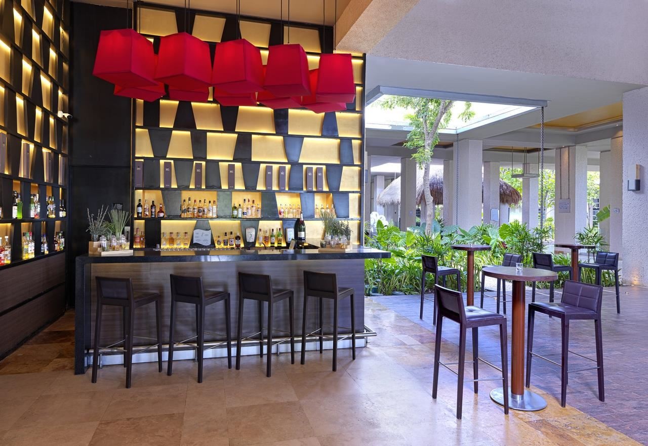 bars-north-avenue-bar