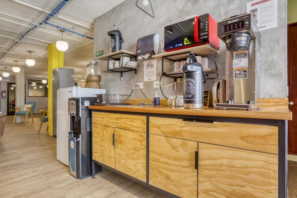 restaurants-restaurant