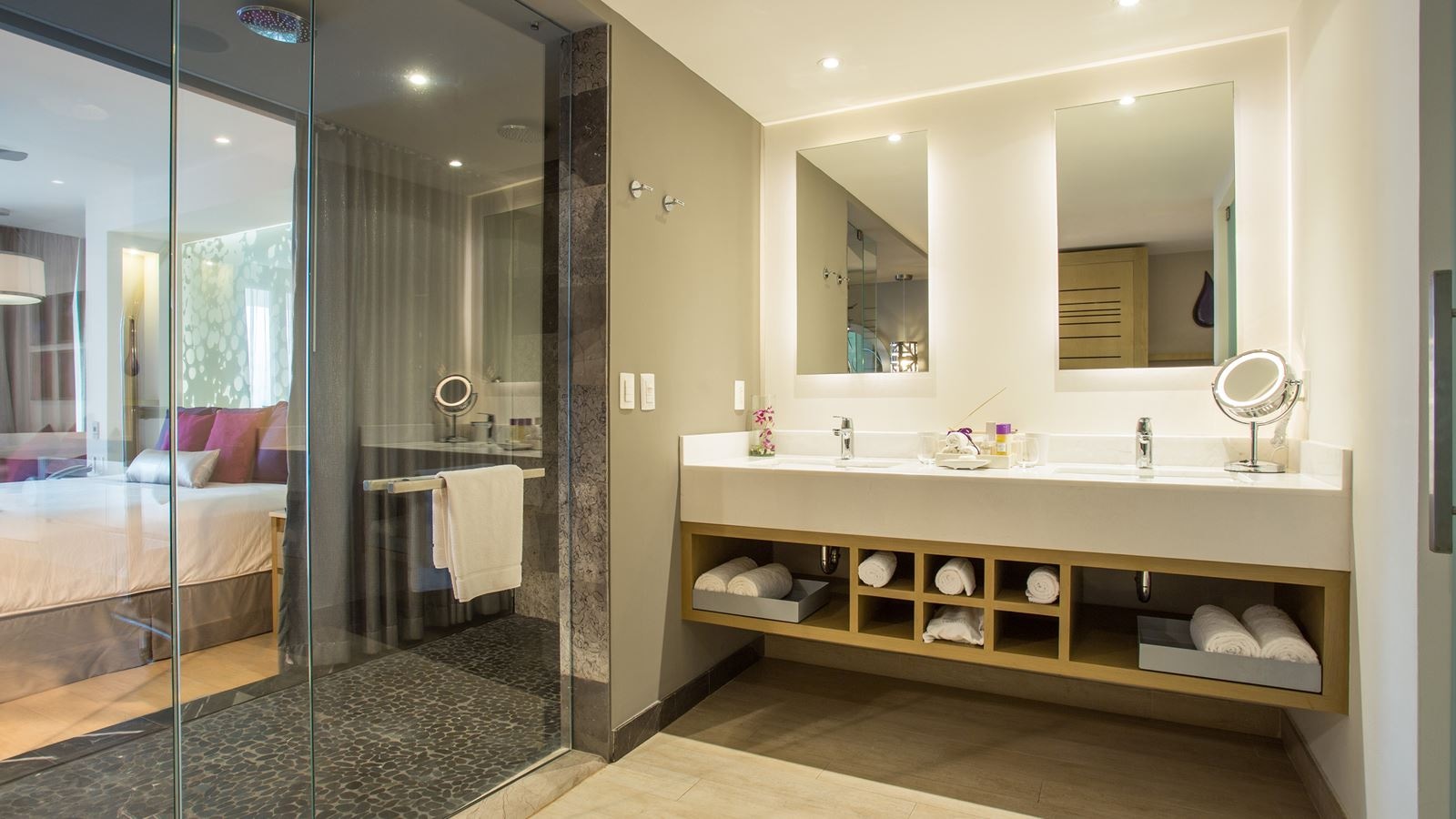 rooms-preferred-club-junior-suite-ocean-view