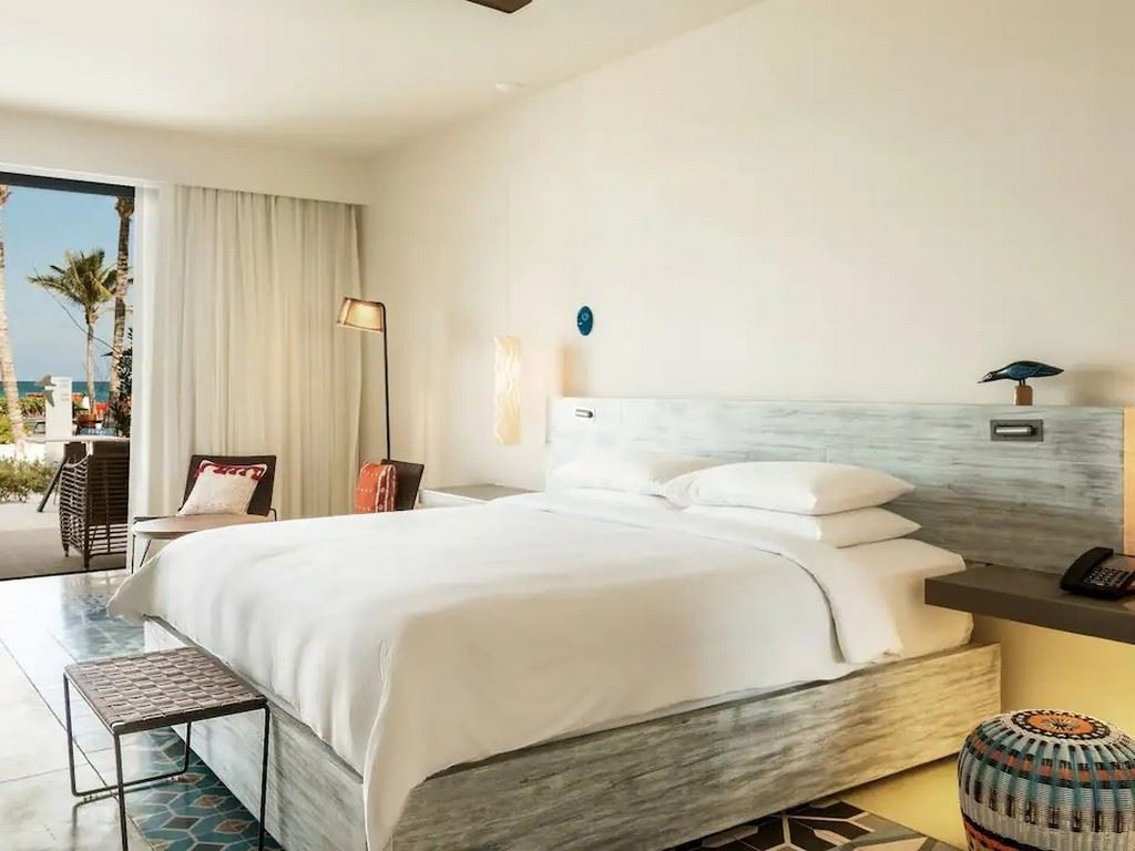 rooms-1-king-bed-ocean-view