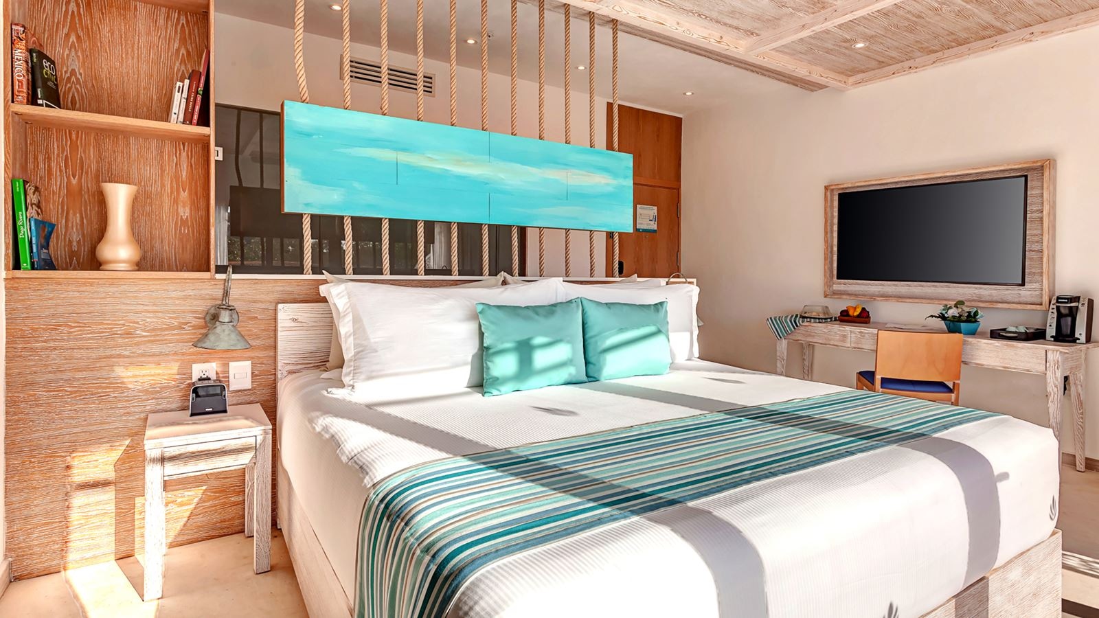 rooms-deluxe-junior-suite