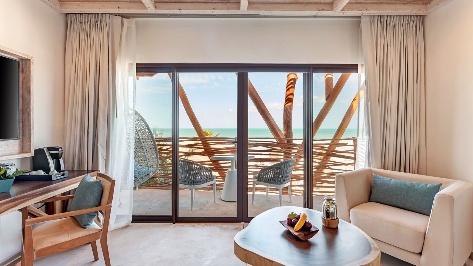 rooms-presidential-ocean-front-one-bedroom-suite