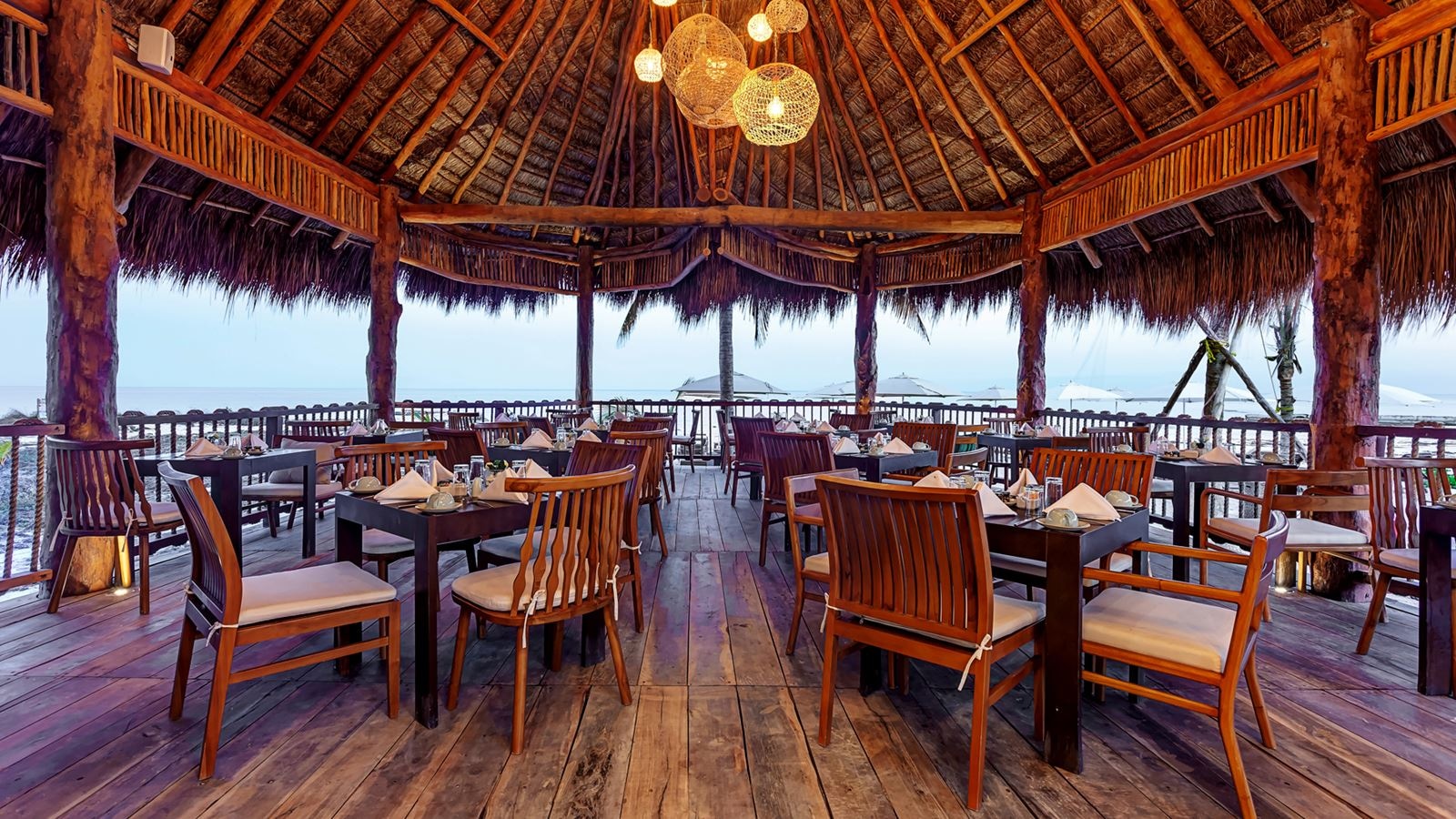 restaurants-fresco-bar--grill