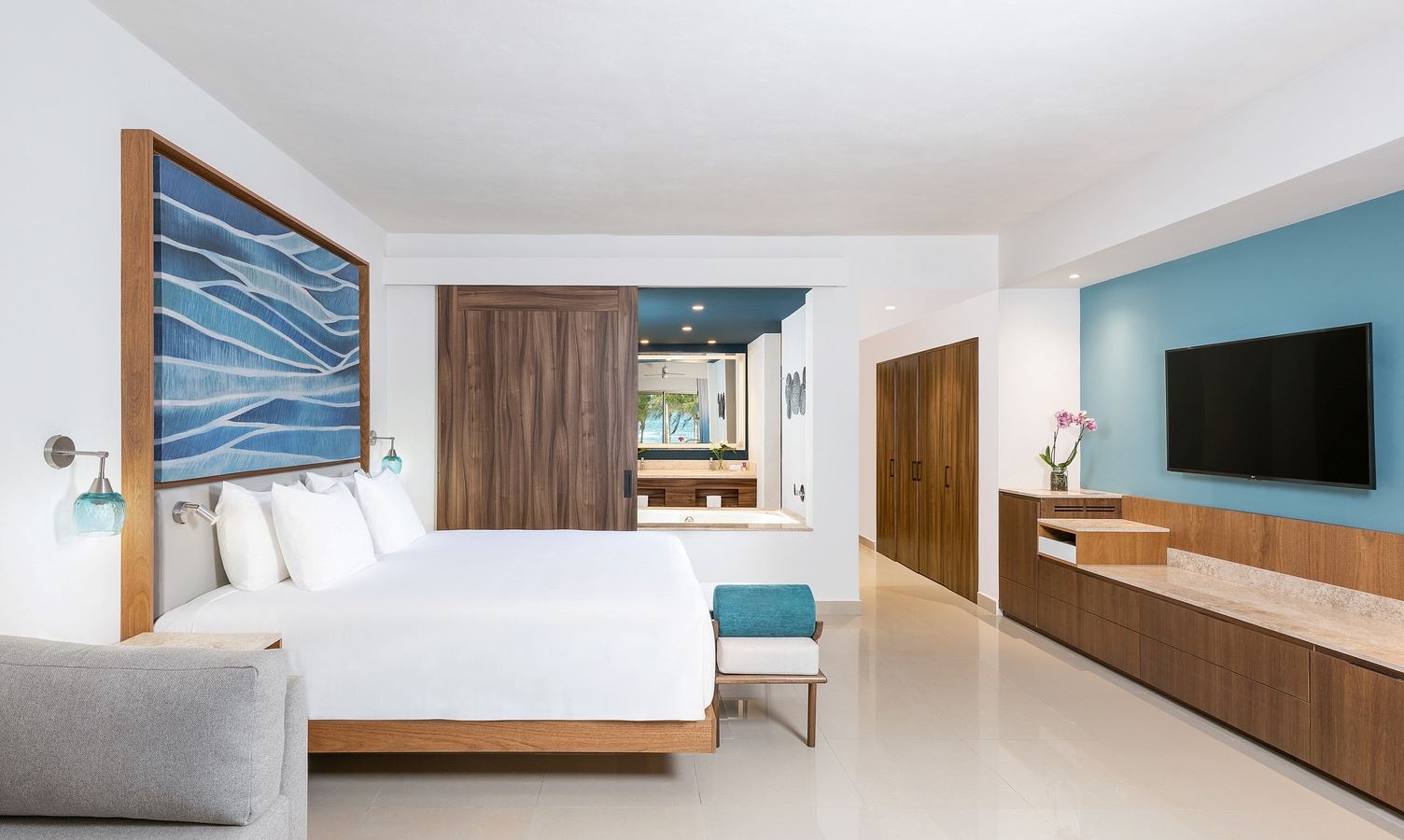 rooms-tropical-view-junior-suite