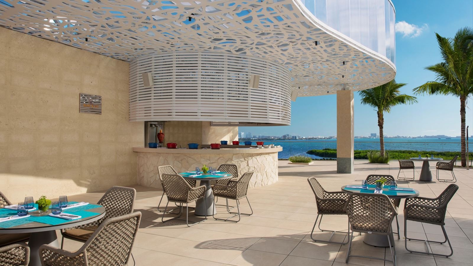 restaurants-bare-buns