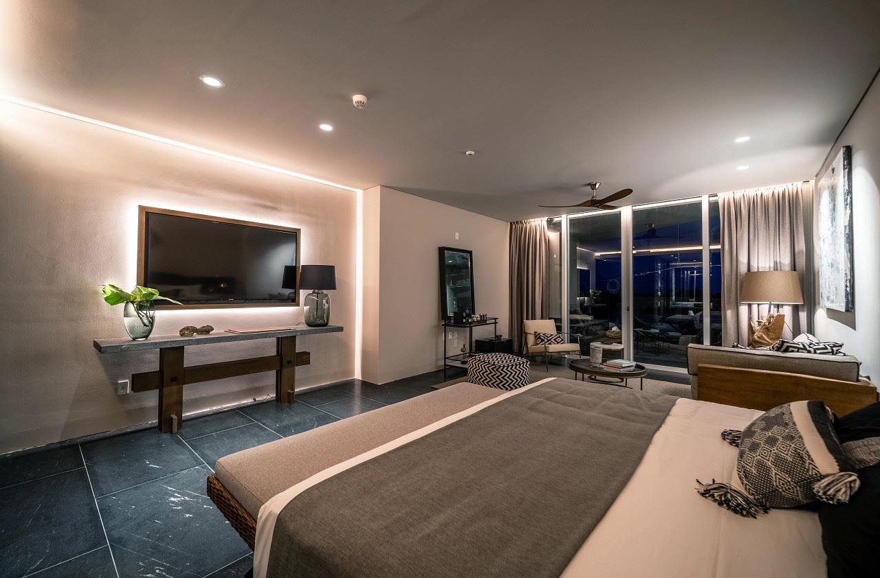 rooms-signature-suite-ocean-view