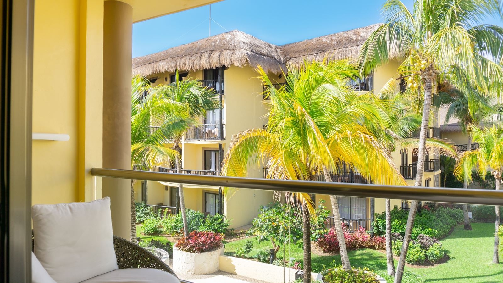 rooms-privileged-romance-deluxe