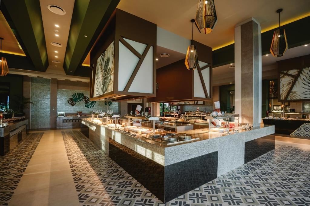 restaurants-restaurants