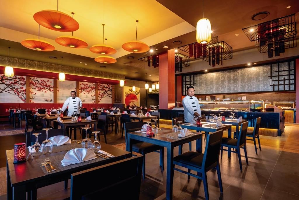 restaurants-restaurants