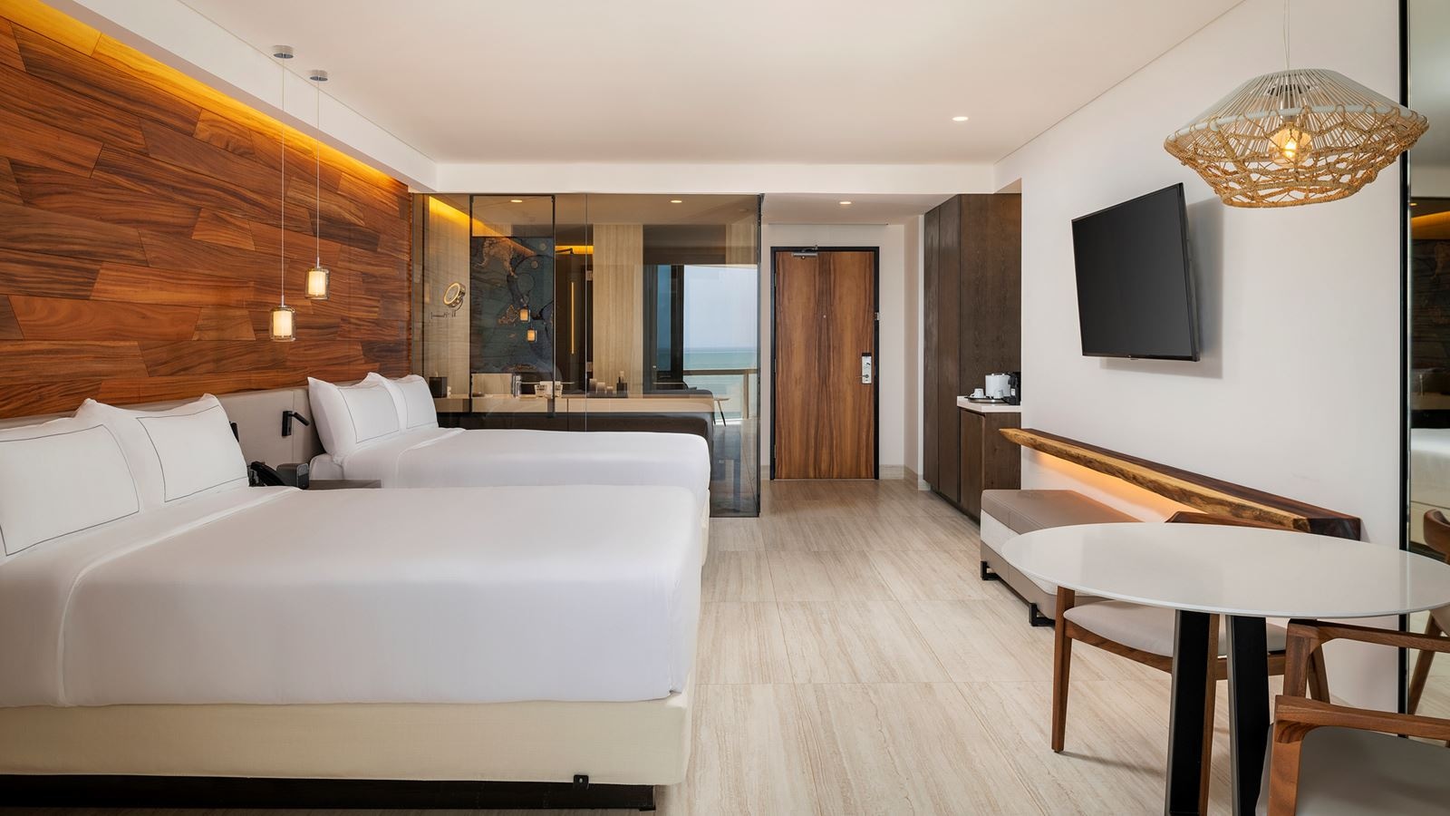 rooms-resort-view-2-double-beds-room