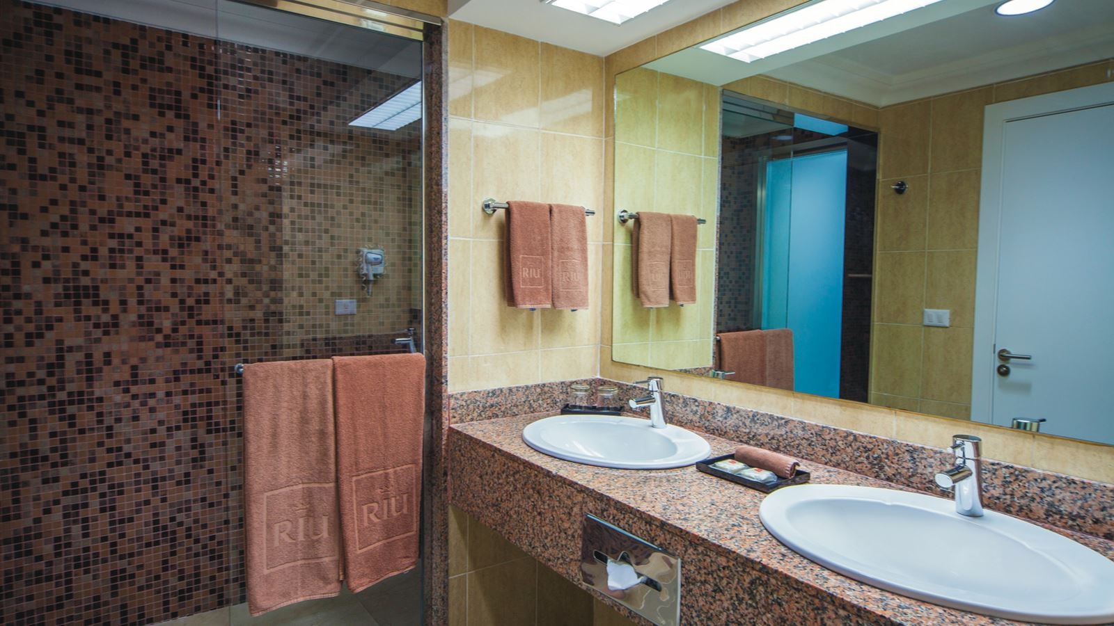 rooms-double-sea-side