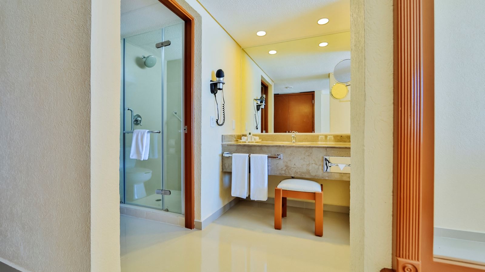 rooms-double-room-ocean-front