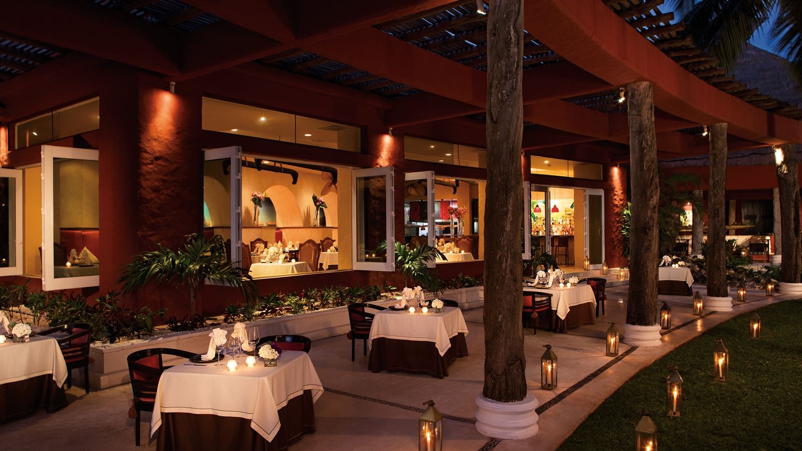 restaurants-la-canoa-restaurant