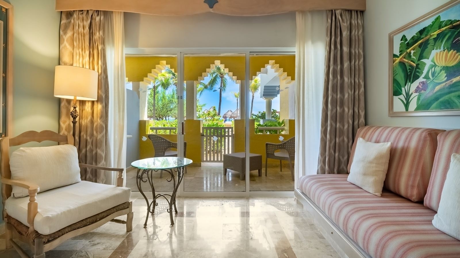 rooms-junior-suite-ocean-front-beach-access