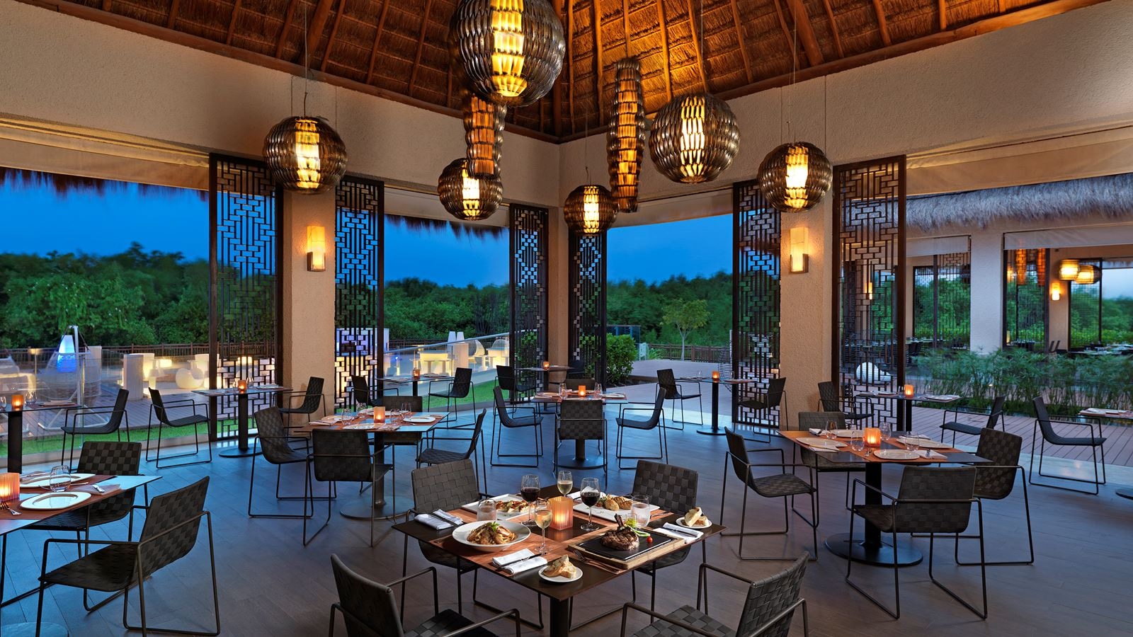 restaurants-the-grill