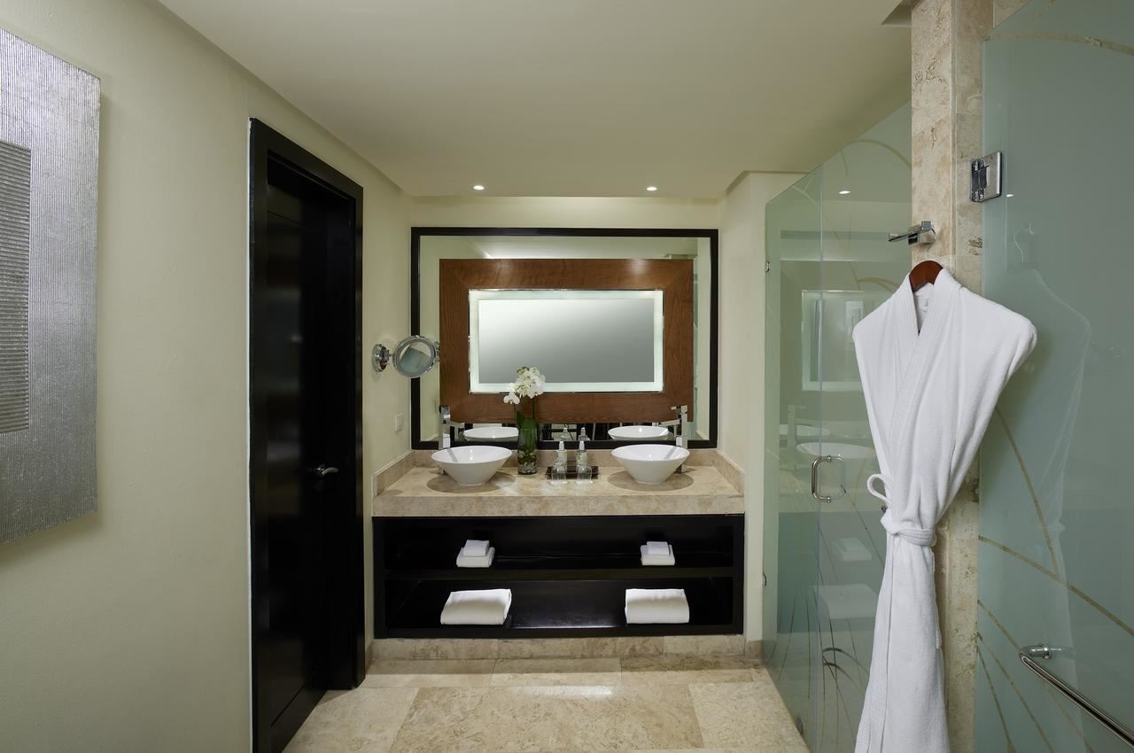 rooms-suite-nature-view