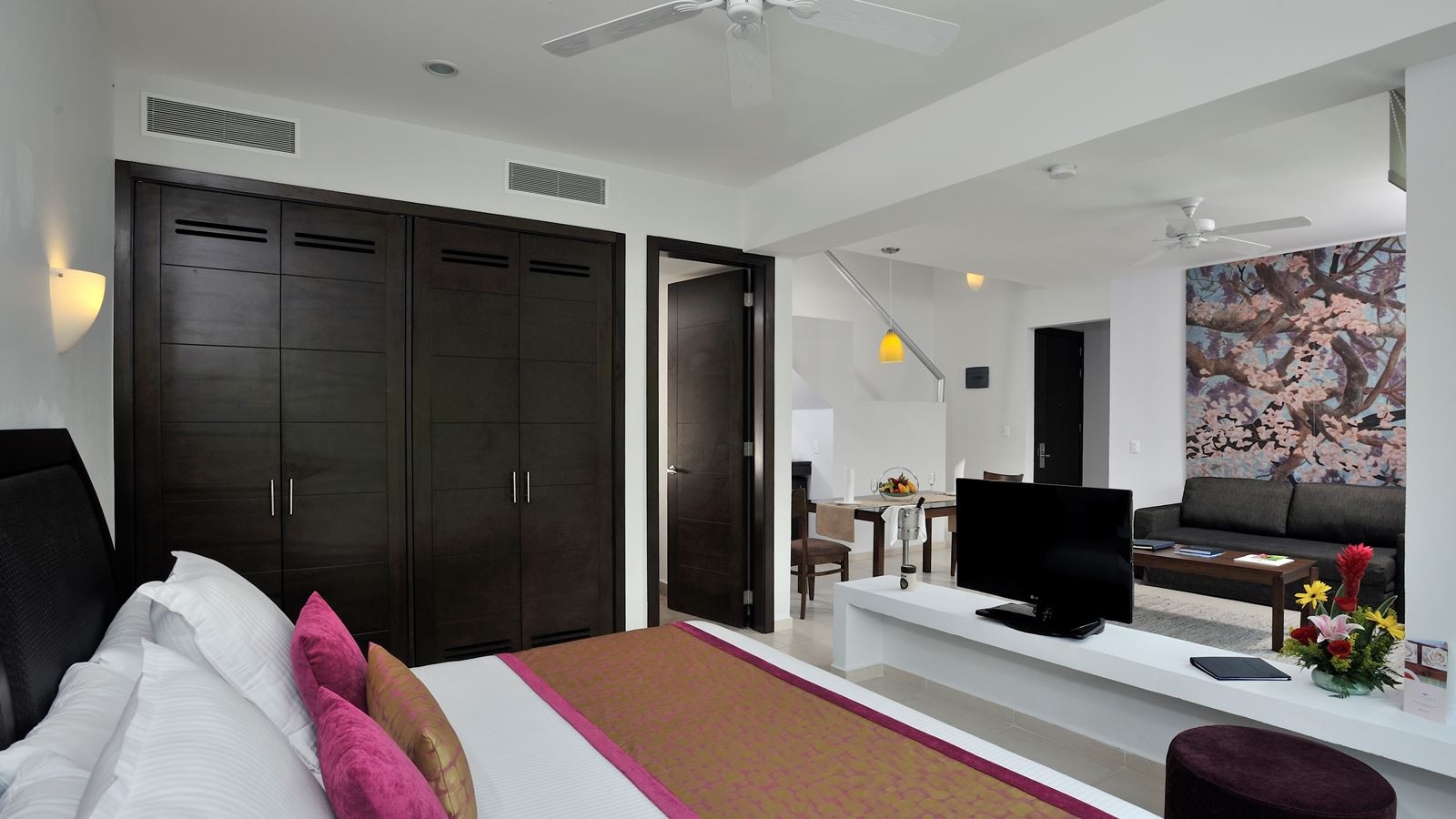 rooms-junior-suite-superior-penthouse