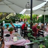 რესტორანი preview