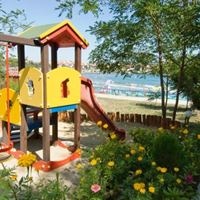 მინი კლუბი preview