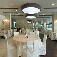 რესტორანი preview