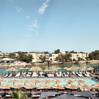 აუზები preview