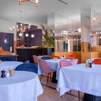 რესტორანი preview