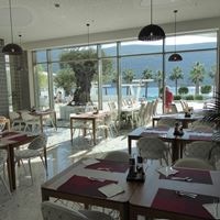 რესტორანი preview