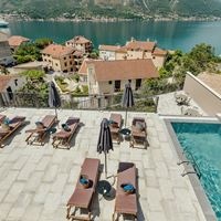 აუზები preview