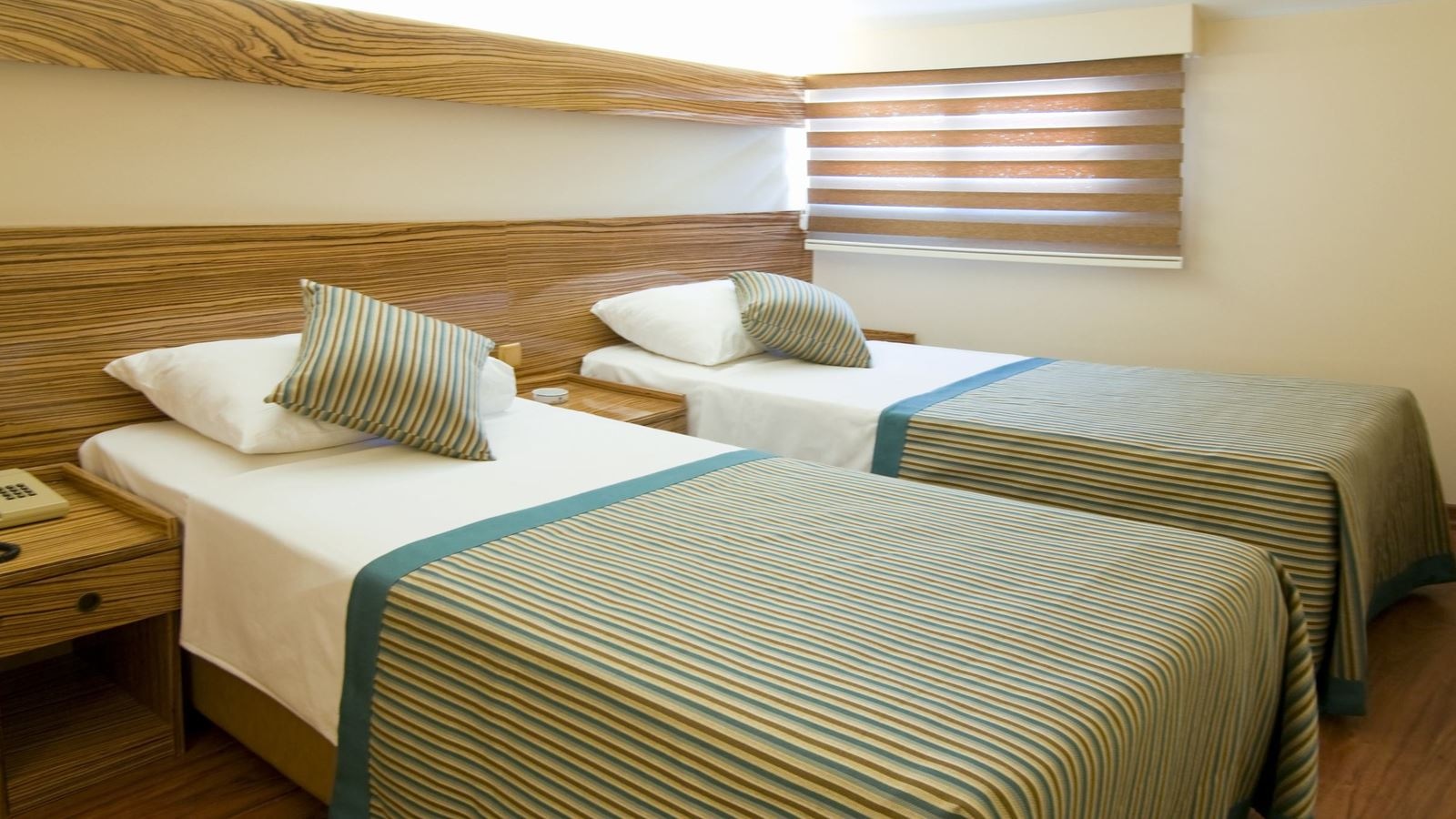 rooms-bed-in-dormitory-standard