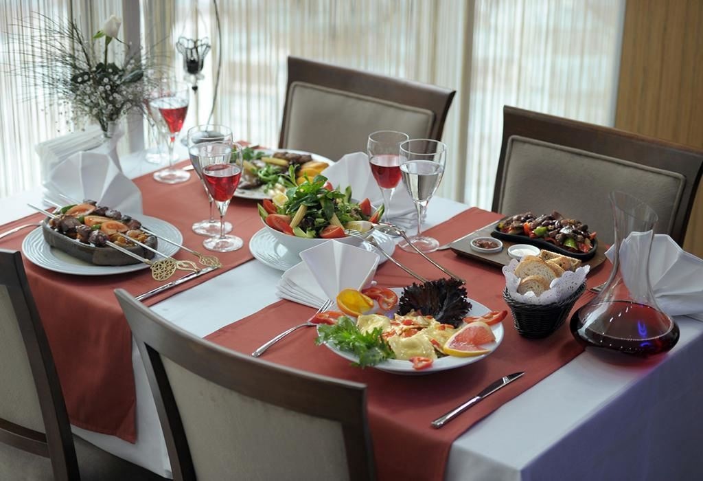 restaurants-restaurants