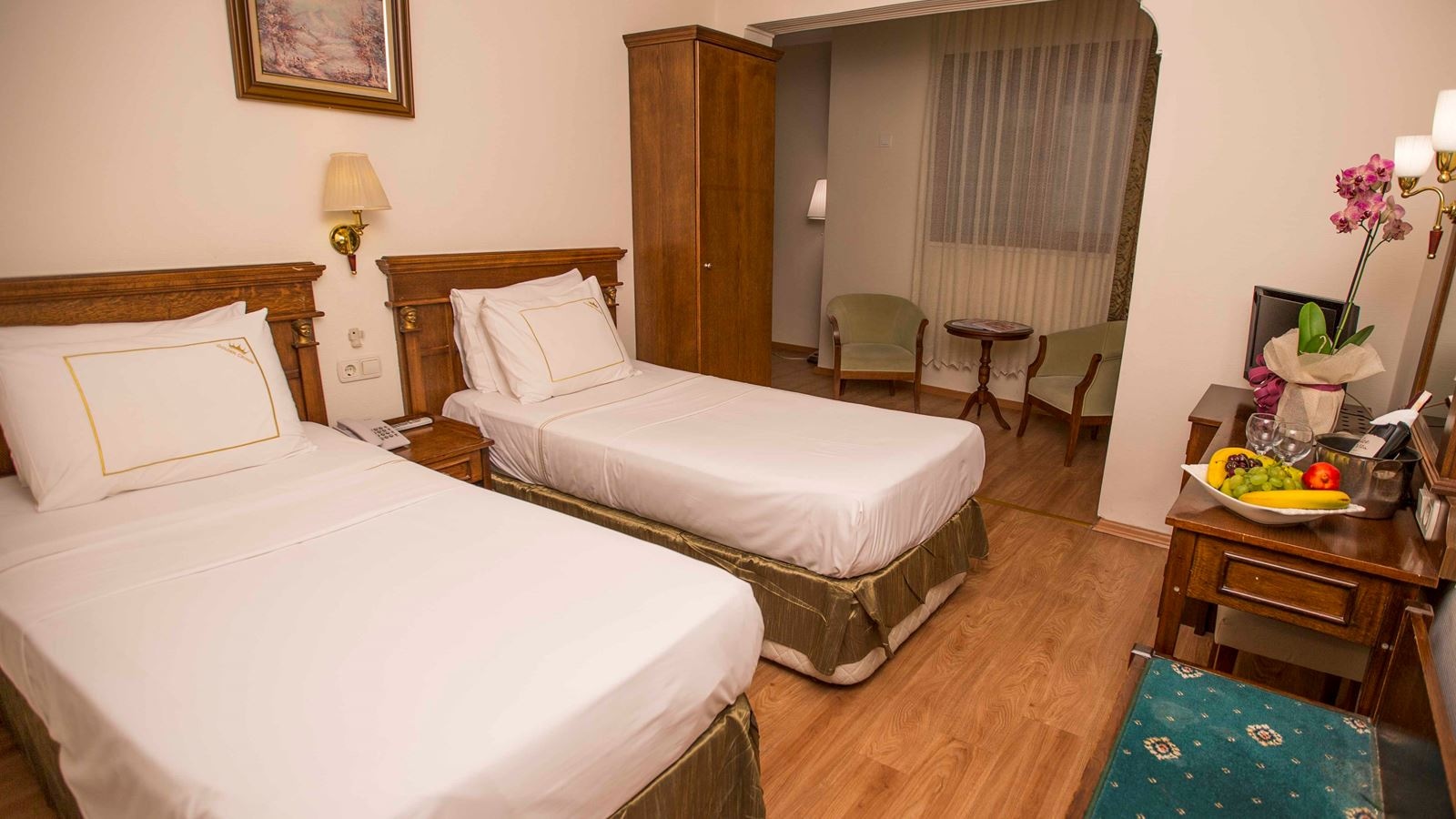 rooms-family-room-standard