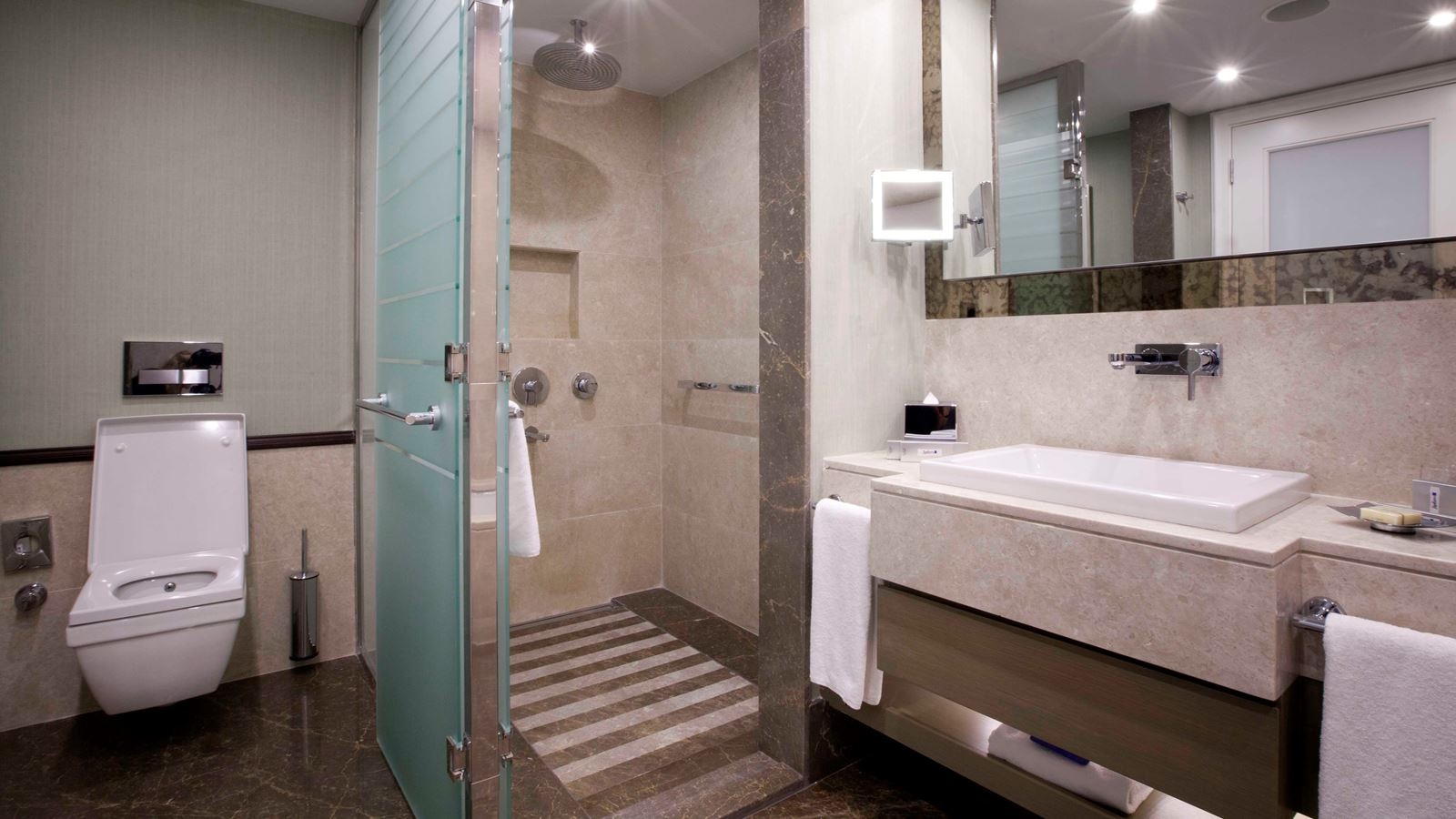 rooms-suite-superior