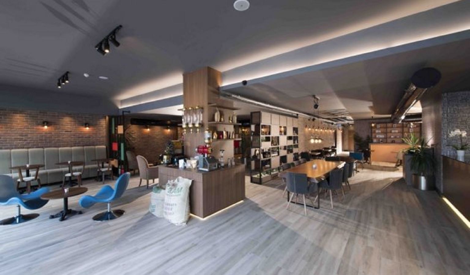 bars-bricks-coffee-weekdays