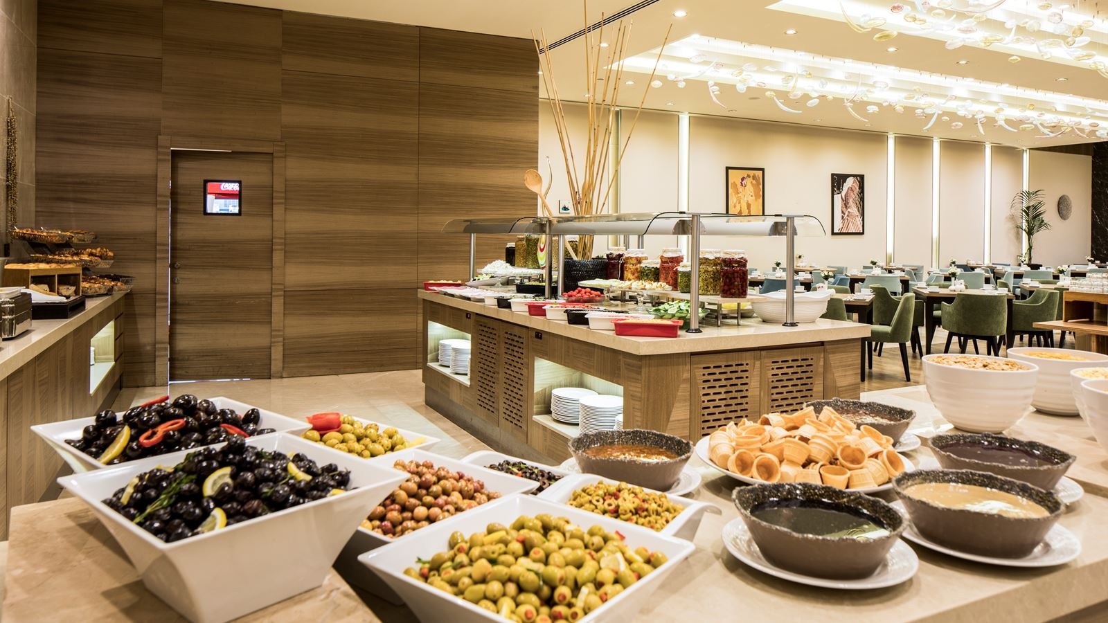 restaurants-restaurants