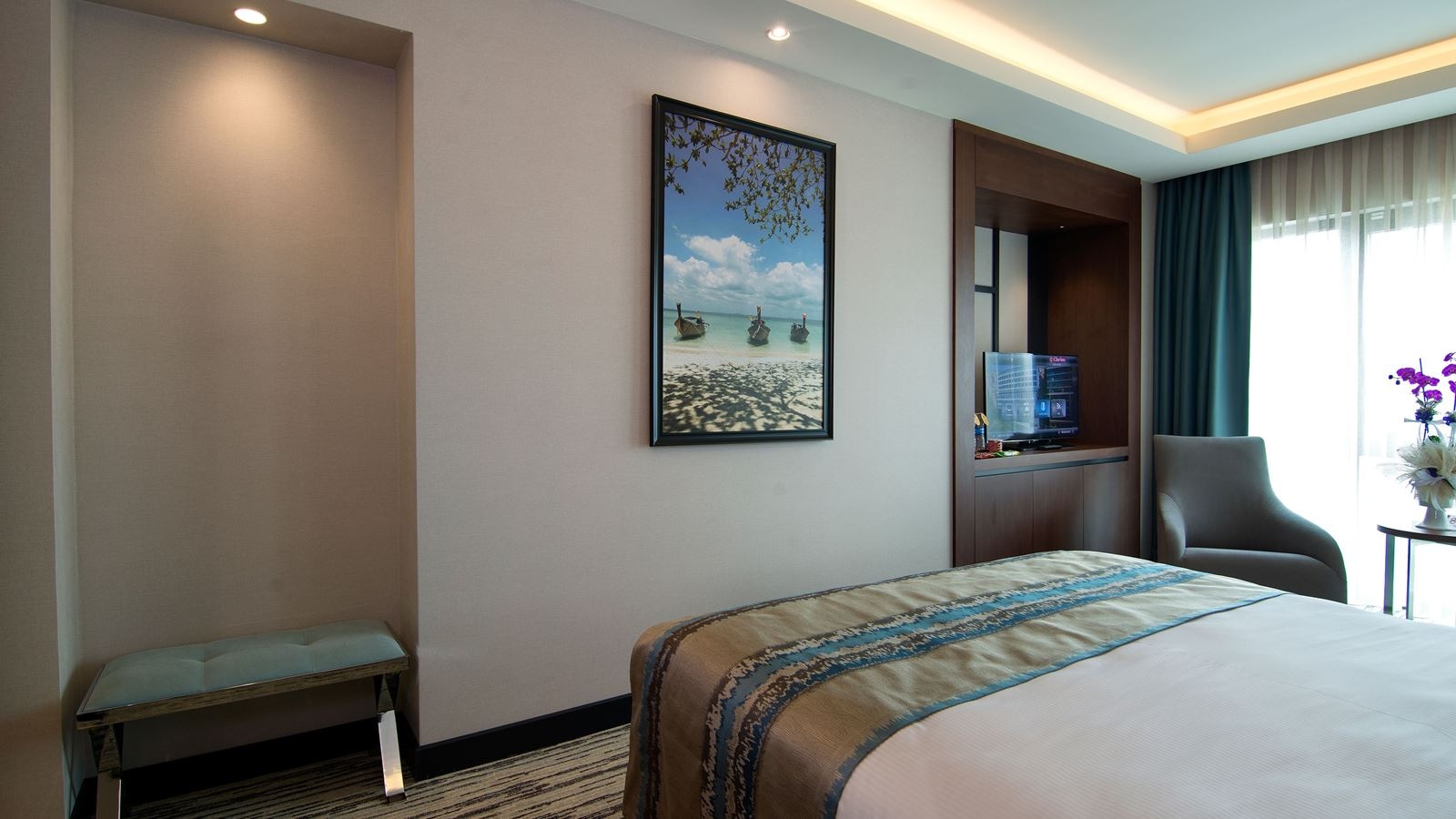 rooms-double-deluxe-with-balcony