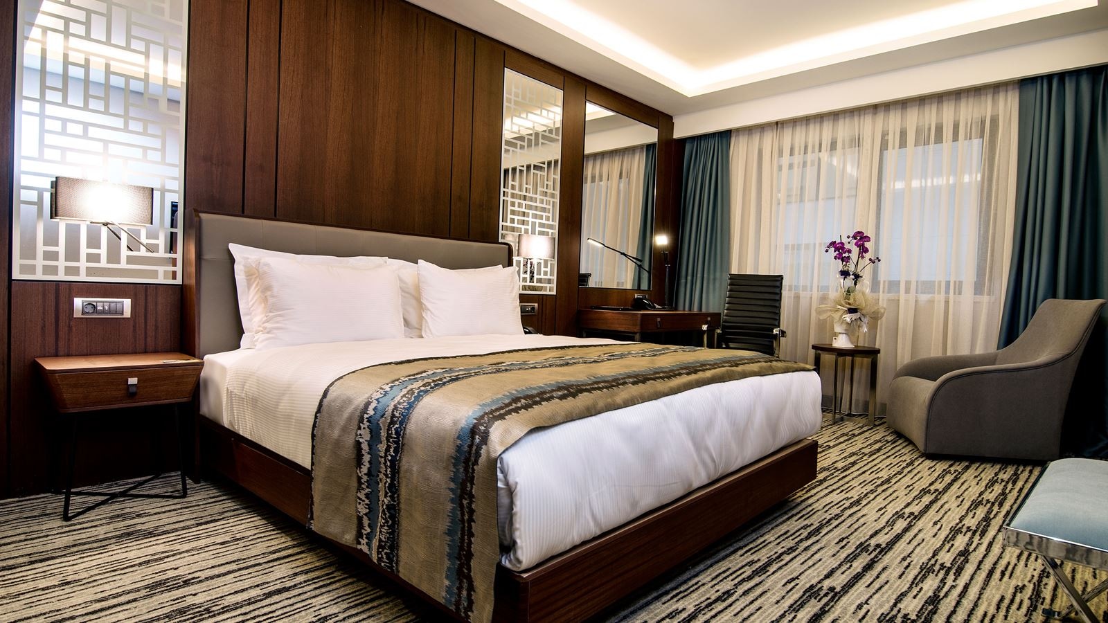 rooms-family-room-standard