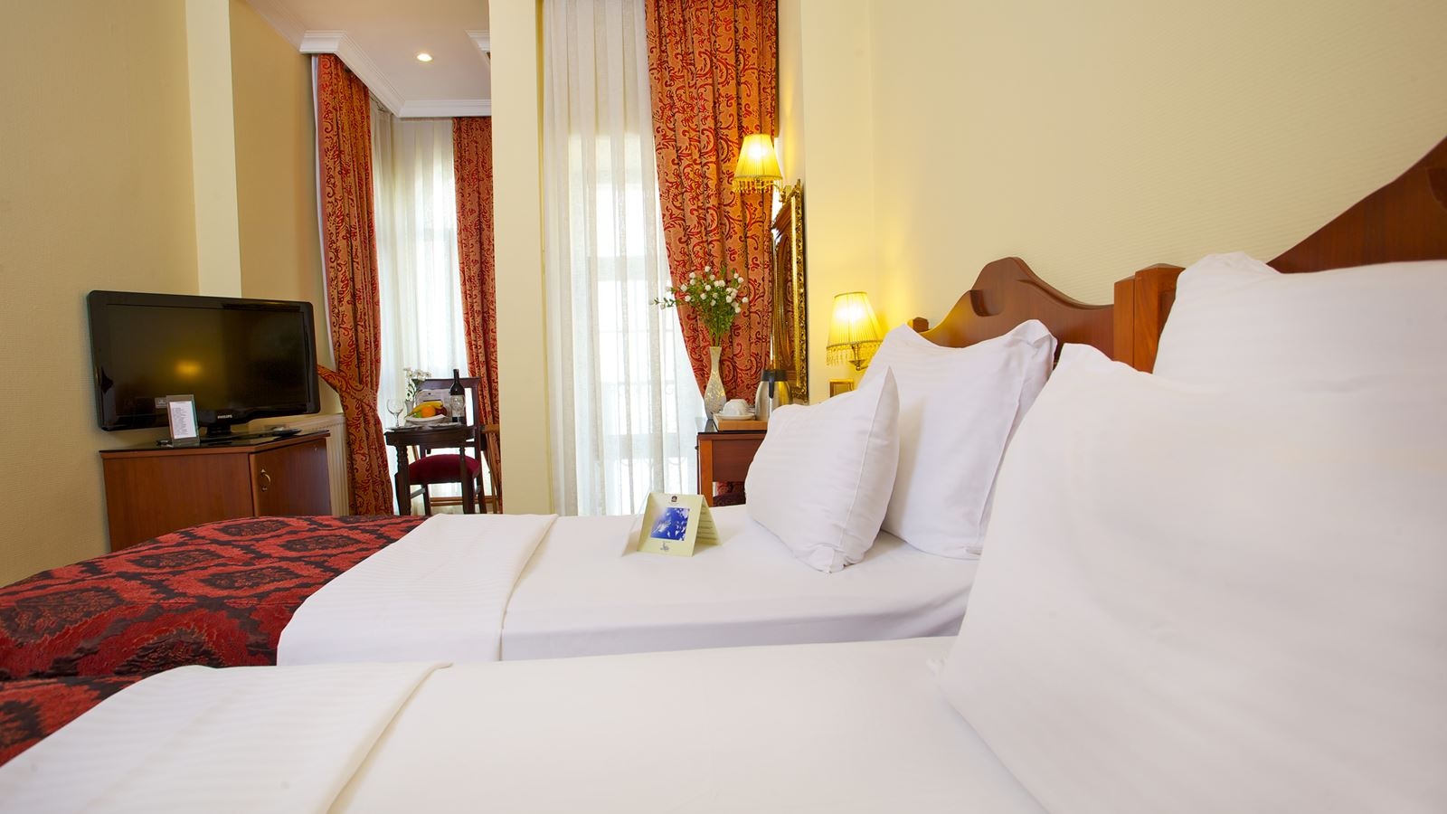 rooms-family-room-duplex