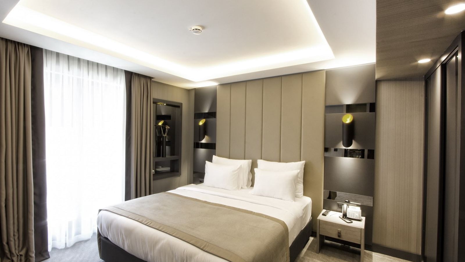 rooms-family-room-standard