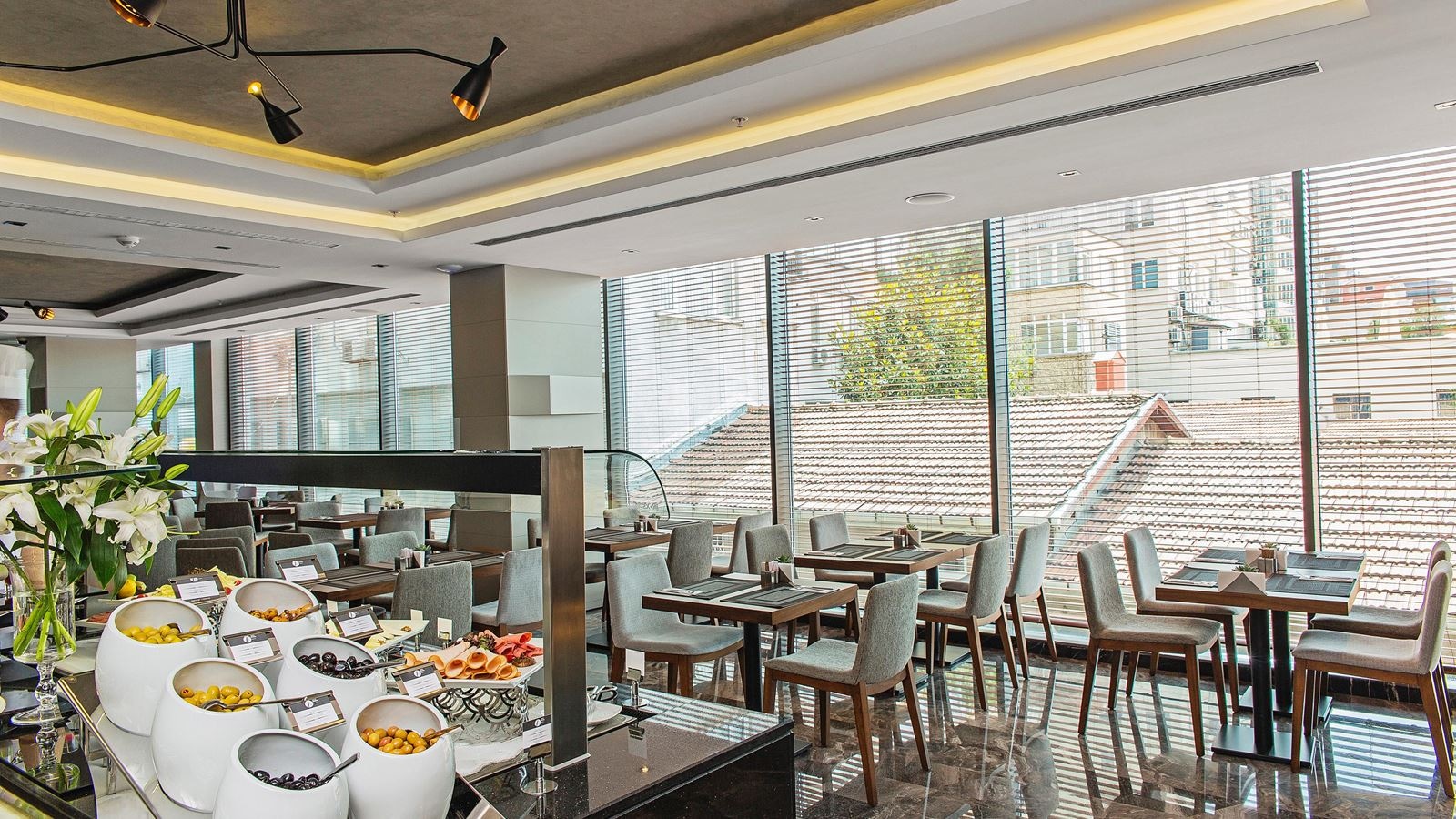 restaurants-restaurants